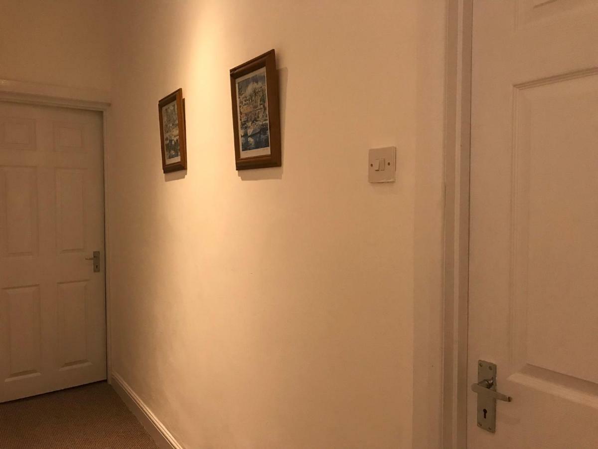 Beautiful Home, 3 Bedroom House Near Alton Towers, Wedgwood Museum, Universities Newcastle-under-Lyme Kültér fotó
