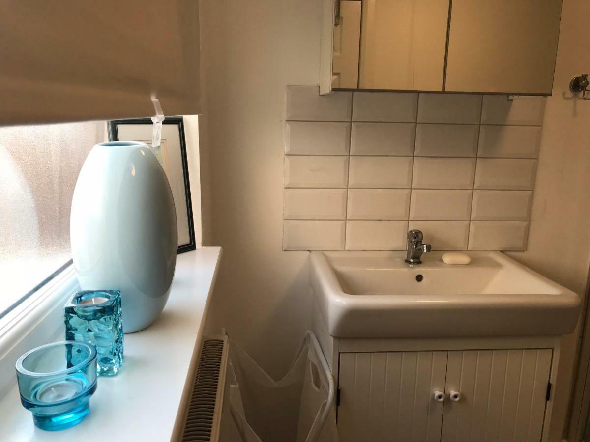 Beautiful Home, 3 Bedroom House Near Alton Towers, Wedgwood Museum, Universities Newcastle-under-Lyme Kültér fotó