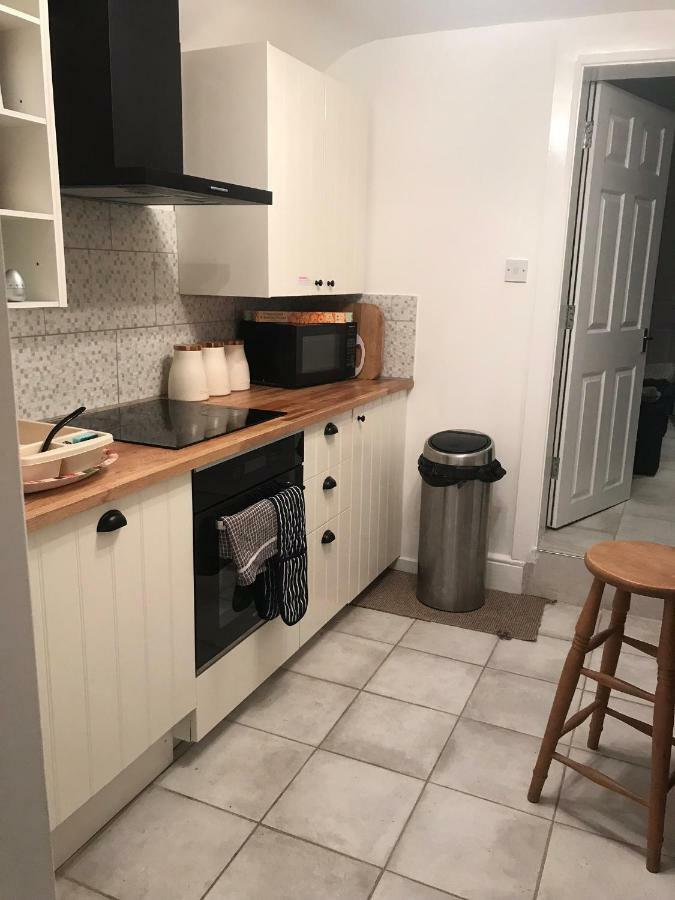 Beautiful Home, 3 Bedroom House Near Alton Towers, Wedgwood Museum, Universities Newcastle-under-Lyme Kültér fotó